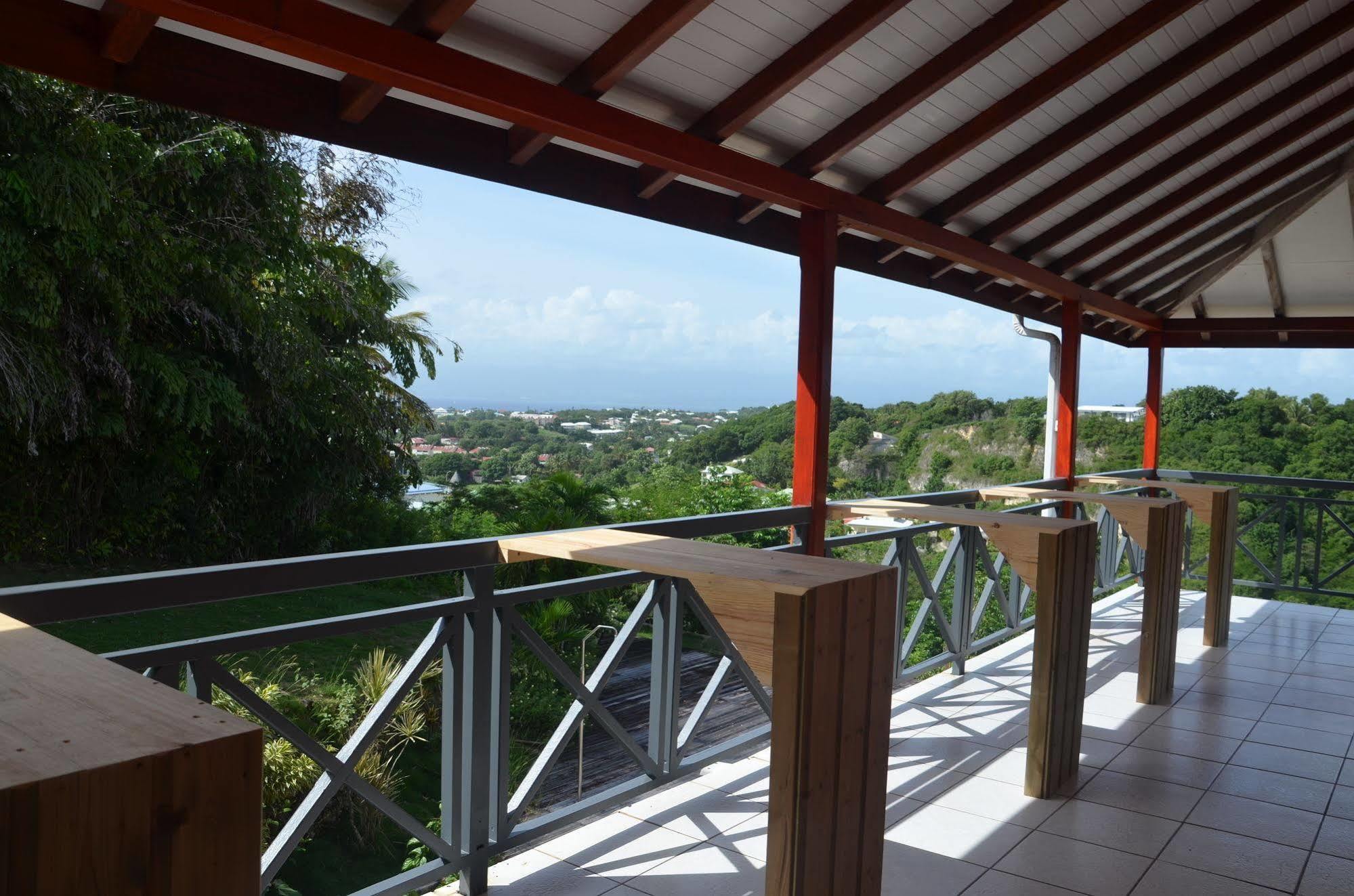 E.Gwada Hostel Le Gosier  Buitenkant foto